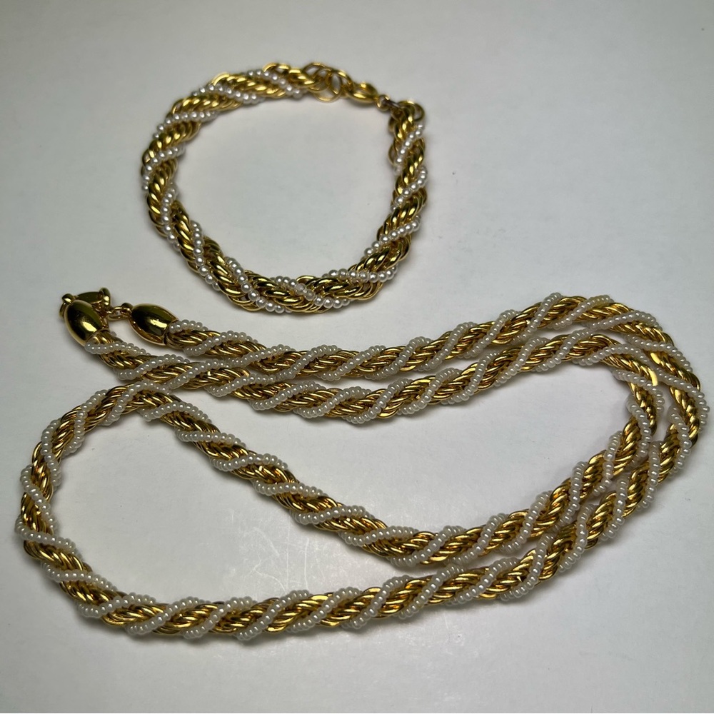 Vintage Trifari Gold Tone Twisted Rope Necklace Bracelet Set Faux Pearl
